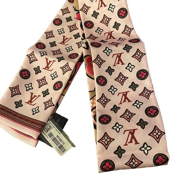 Louis Vuitton Street Monogram Bandeau Scarf Rose New Colorful RARE Graffiti - Picture 9 of 9